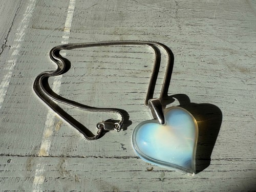 Lalique large opalescent heart