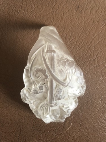 Old glass tassel press mold - old,