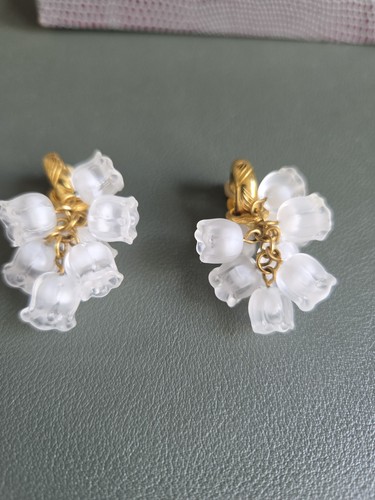 Lalique muguet cluster clip - muguet, on