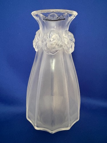 Lalique oeillets carnation - lalique, "oeillets"