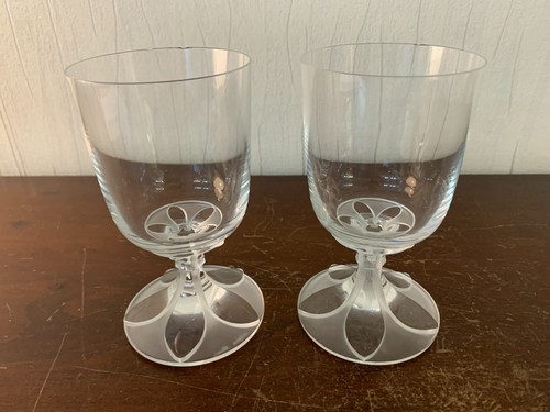White wine glasses - wine,