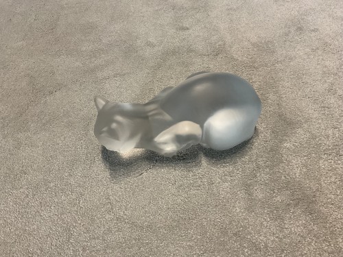 Lalique crouching cat - crouching,