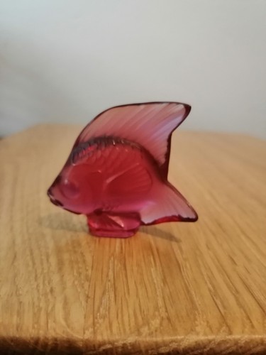 Lalique fushsia red angel - lalique,